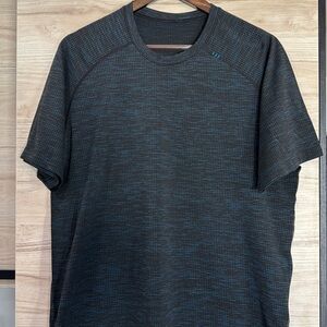 XL Lululemon shirt